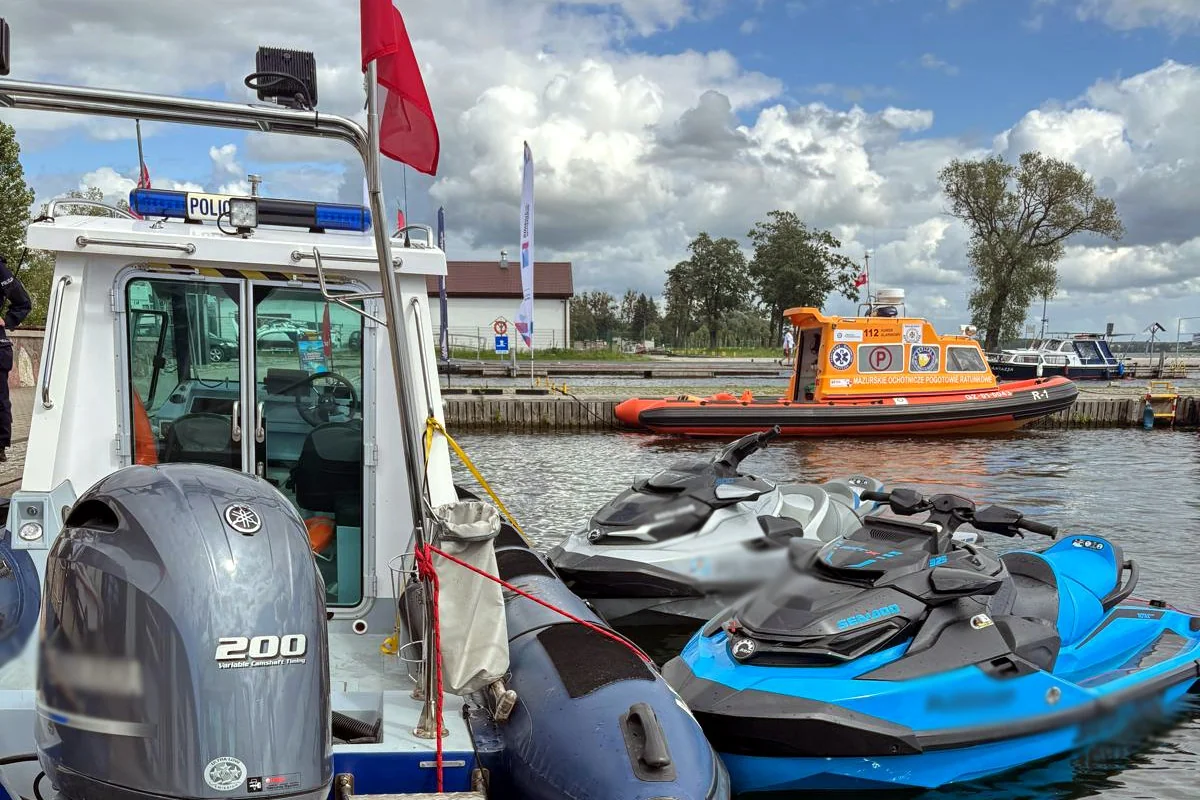 Policjanci odzyskali cztery skradzione skutery wodne warte ponad 450 tysięcy złotych. 26-latek trafił do aresztu - Aktualności Policja Warmińsko-Mazurska