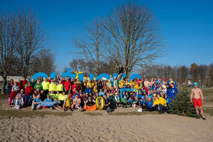 Grafika promocyjna wydarzenia II Ogólnopolski Zlot Morsów w Giżycku — Walentynki z wodą i ogniem