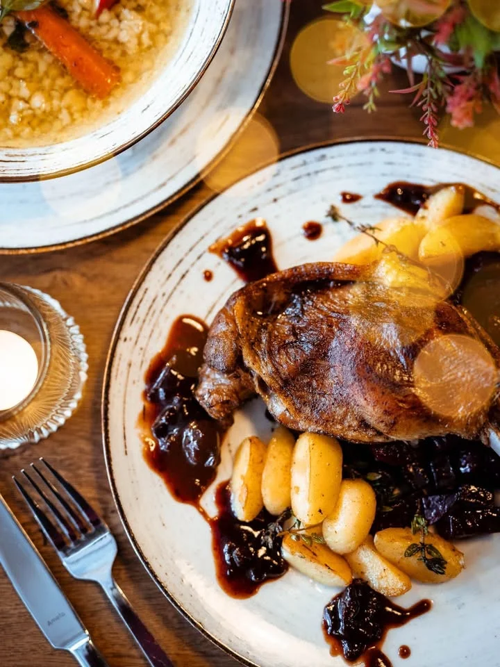 Grafika promocyjna wydarzenia Weekend z Gęsiną w Restauracji Passage