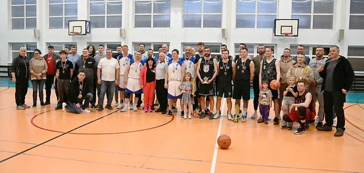 Turniej koszykówki przy Parku Wodnym Wilkasy przyciągnął prawie 80 zawodników