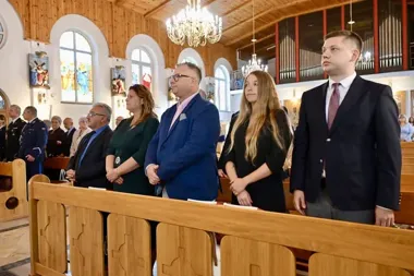 87. rocznica wybuchu wojny. W Giżycku złożono kwiaty pod pomnikiem