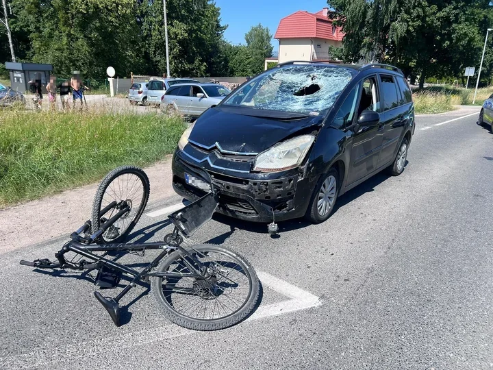 14-latek potrącony na pasach w Giżycku - śmigłowiec zabrał go do szpitala