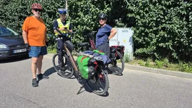 Kontrole rowerów i hulajnóg w Giżycku. Dzień wcześniej zatrzymano pijanego rowerzystę