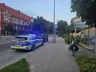 Warunkowa strzałka zakończyła się potrąceniem rowerzystki w Giżycku