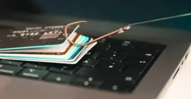 Pomoc przy sprzedaży telefonu skończyła się próbą pożyczki na 78 tys. zł