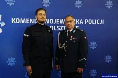 Nowy policjant i 16 kadetów - Oddział Prewencji w Olsztynie się wzmacnia