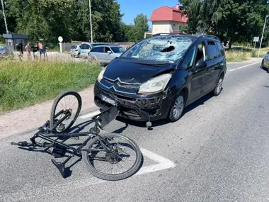 14-latek potrącony na pasach w Giżycku - śmigłowiec zabrał go do szpitala